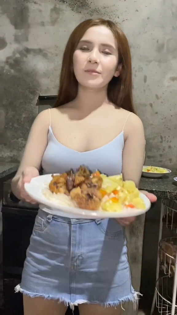 lanazzzuwu – Hot new video !!!