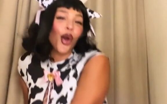 Elizabeth Cambage – Hot sexy video !!!