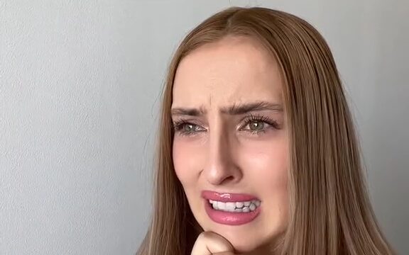 Kim Migneault – hot new video so sexy !!!