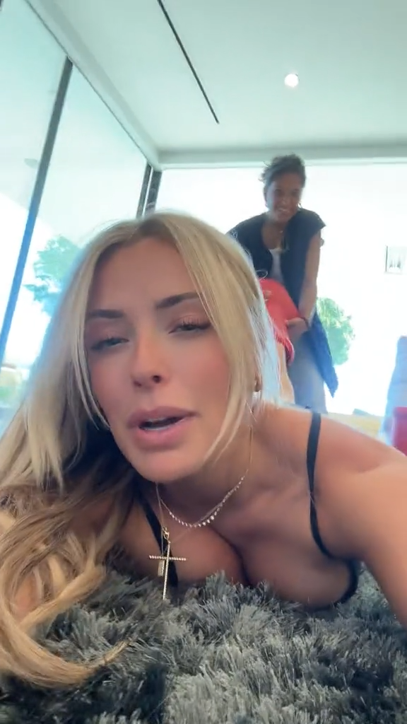 Corinna Kopf video 11 !!!