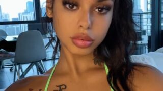 Minaaxo – nude bikini show body so sexy !!!