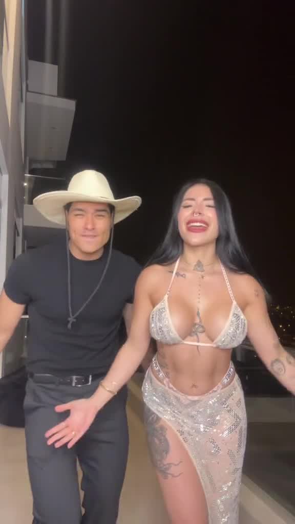 Nalgalia nude sexy dance