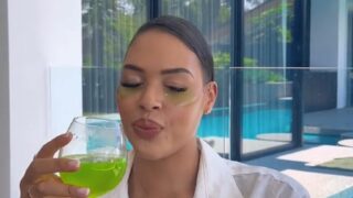 Liz Cambage relax so sexy