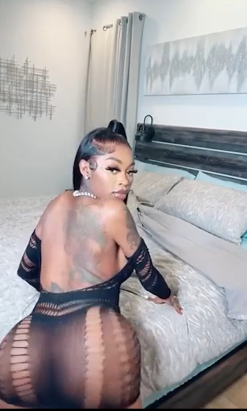Asian Doll Nude Big Ass twerk on bed – New Onlyfans Leaked