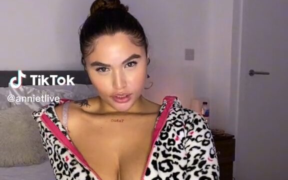 Annietaboo New video onlyfans leaked !!