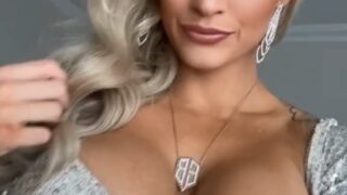 Ebanie Bridges Hot nude show big boobs