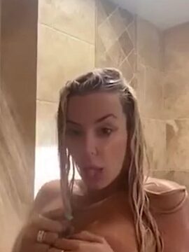 Tana Mongeau Teasing Boobs In Bathtub [onlyfans leaks] hot video