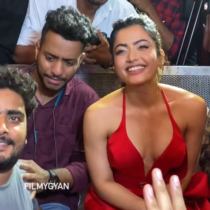 Rashmika Mandanna Sex Tape Viral Video Playing With BF