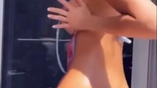 Lyna Perez Bikini Striptease Snapchat Video Leaked