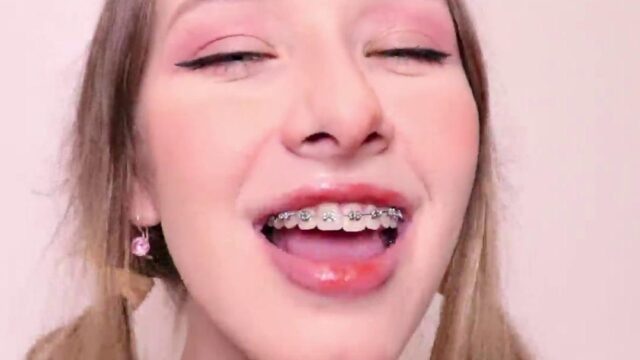 DiddlyDonger ASMR Cum In My Mouth Video