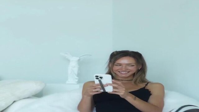 Rachel Cook Fun Striptease Nude In Bedroom Onlyfans Video